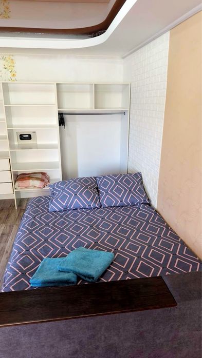 Подобово 1 кімнатна квартира(центр) студія. Виписка документів