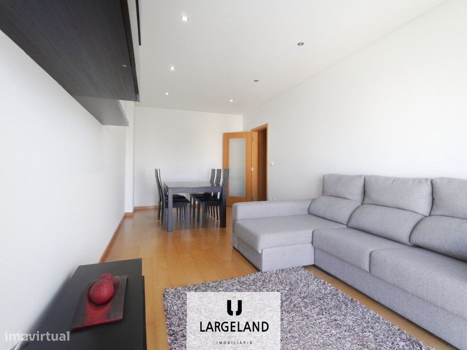 Apartamento T2 Duplex Zona Glicínias, Aveiro