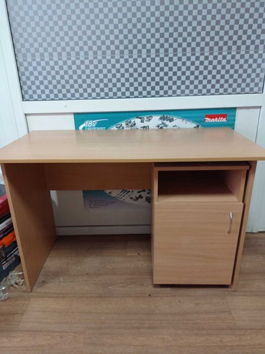 Срочно! Стол письменный