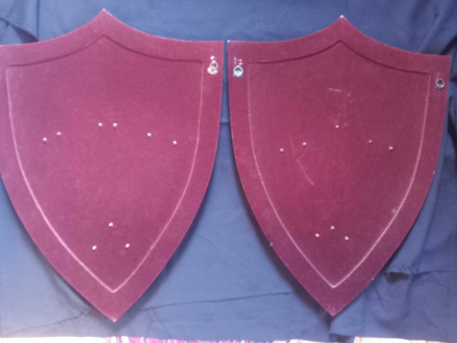 6 adagas decorativas com expositores