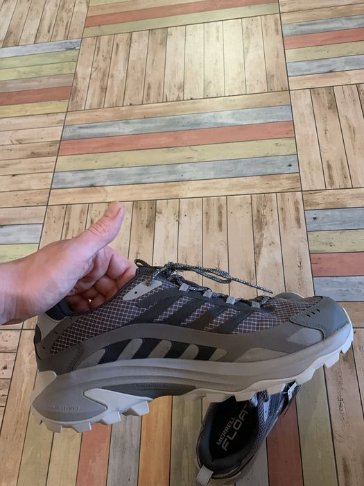 кросівки merrell