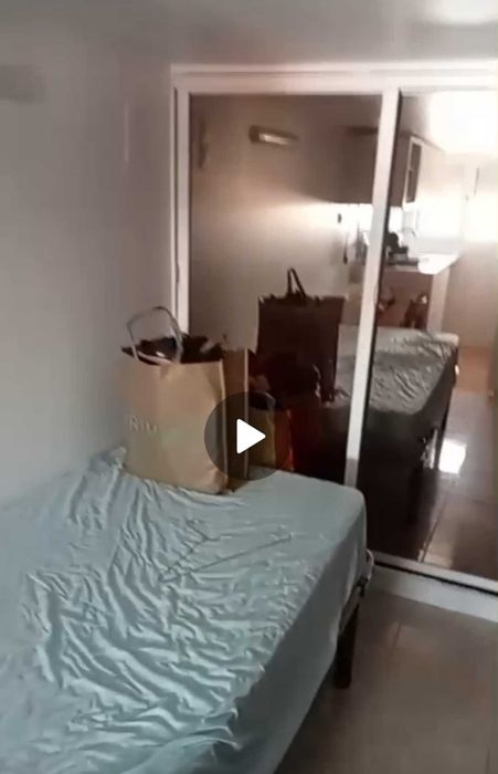 Apartamento T0 (anexo de moradia) com wc e cozinha (Metro Sr. Roubado)