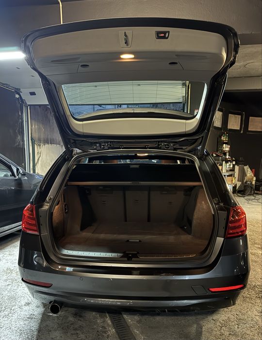 BMW 318d Touring  F31 Sport Line