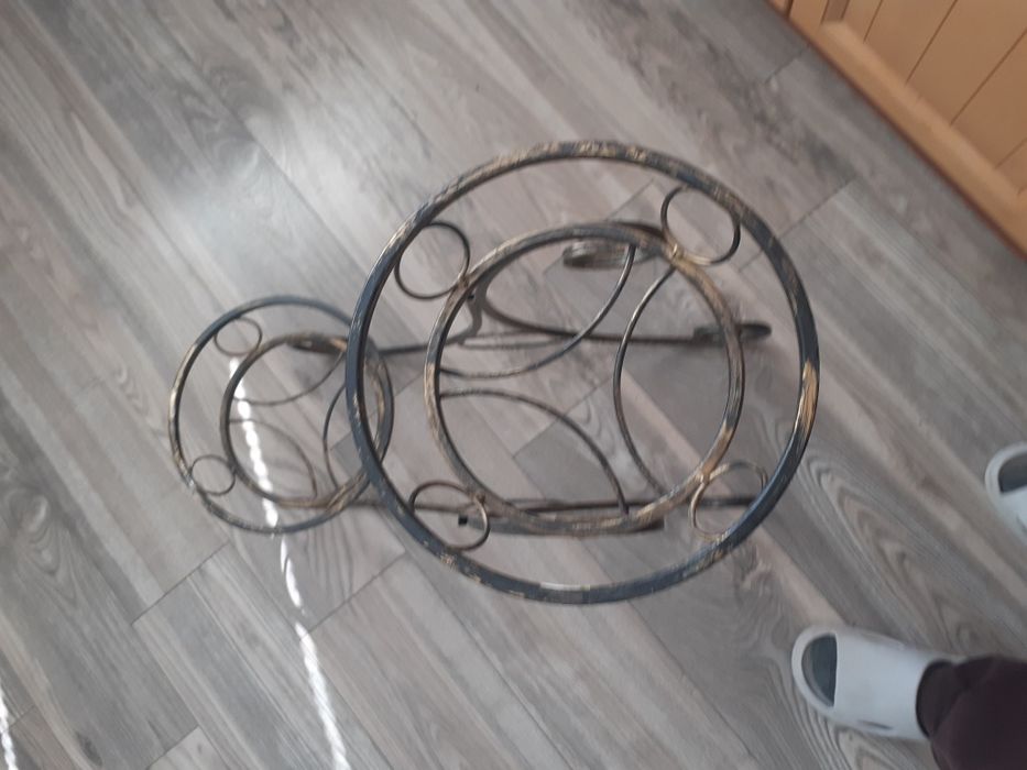 Kwietnik metalowy