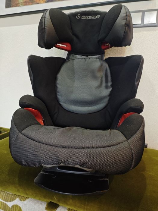 Cadeira auto criança Maxi Cosi Rodi