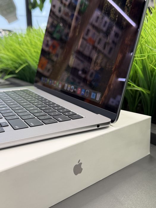 MacBook Air M2 15 2023 8/256GB Space Gray, повний комплект, гарантія