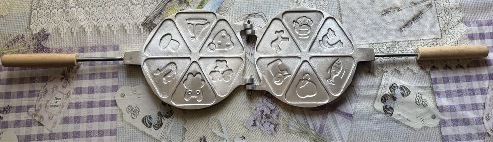 Вафельница треугольник бельгийская венская для выпечки печенья на газу