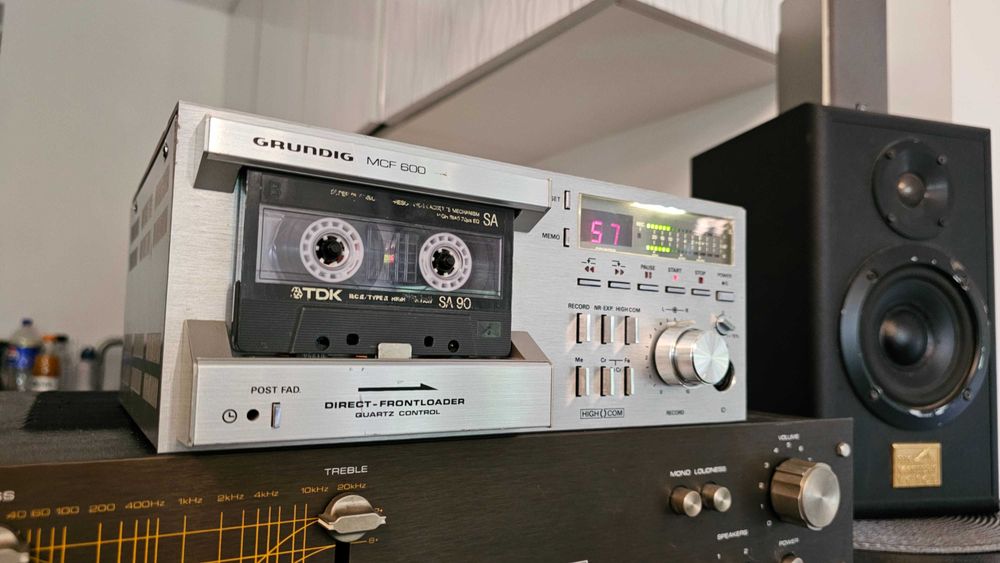 GRUNDIG MCF 600 Deck stereo Sprawny