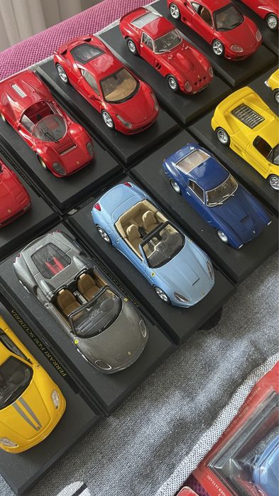 Ferrari машинка+журнал 1-27 выпуски: 650 грн. - Коллекционирование