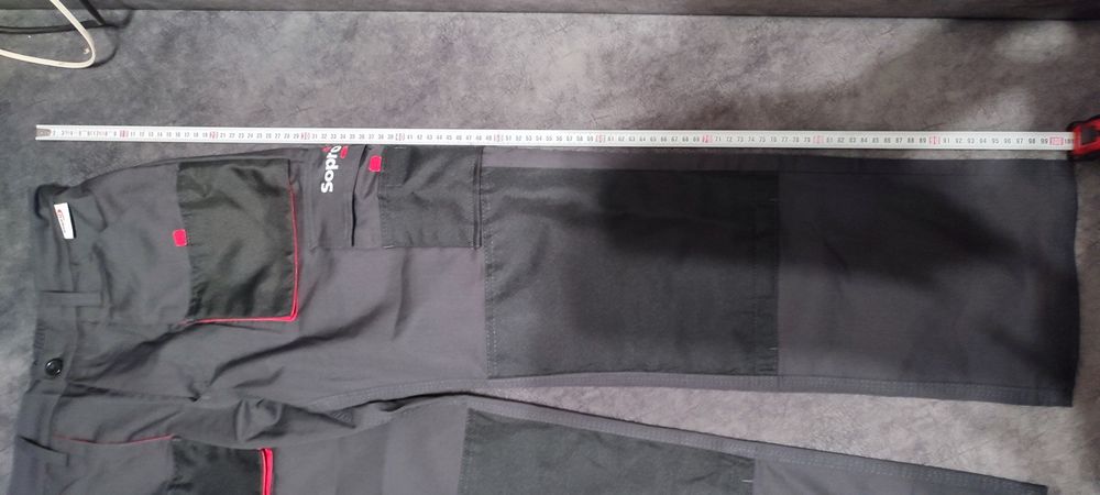 Продам рабочие шорты XL и рабочие штаны М.