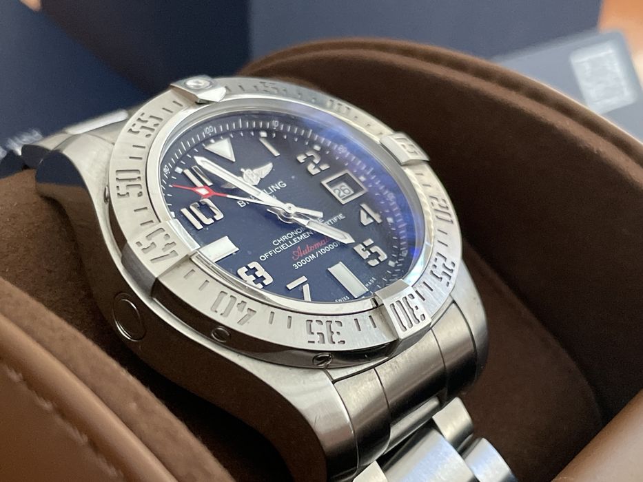 Breitling Avenger II Seawolf C\ Novo
