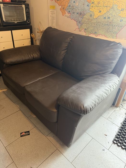 Sofa 2 osobowa ze skory syntetycznej