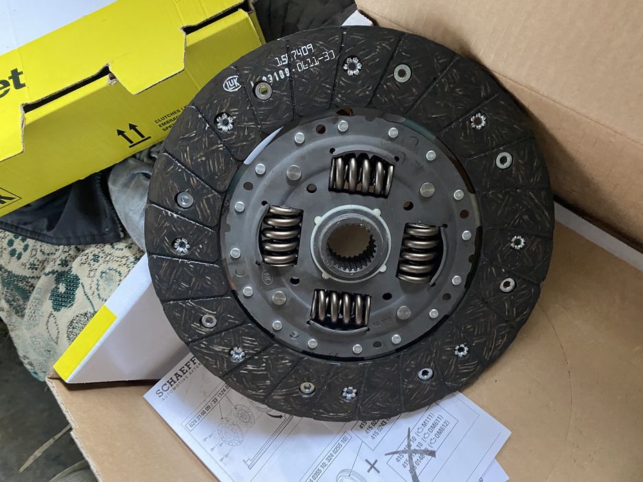 Продам комплект щепленя Мерседес Спрінтер 2.2