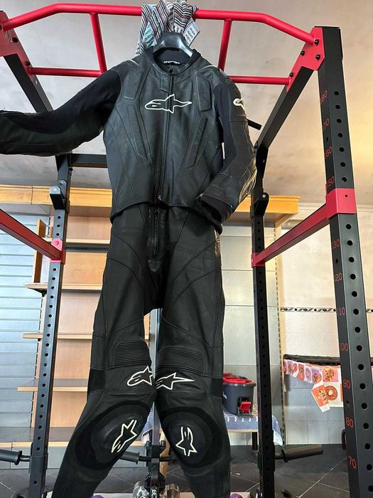 Fato Motard em Pele Alpinestars tamanho 50