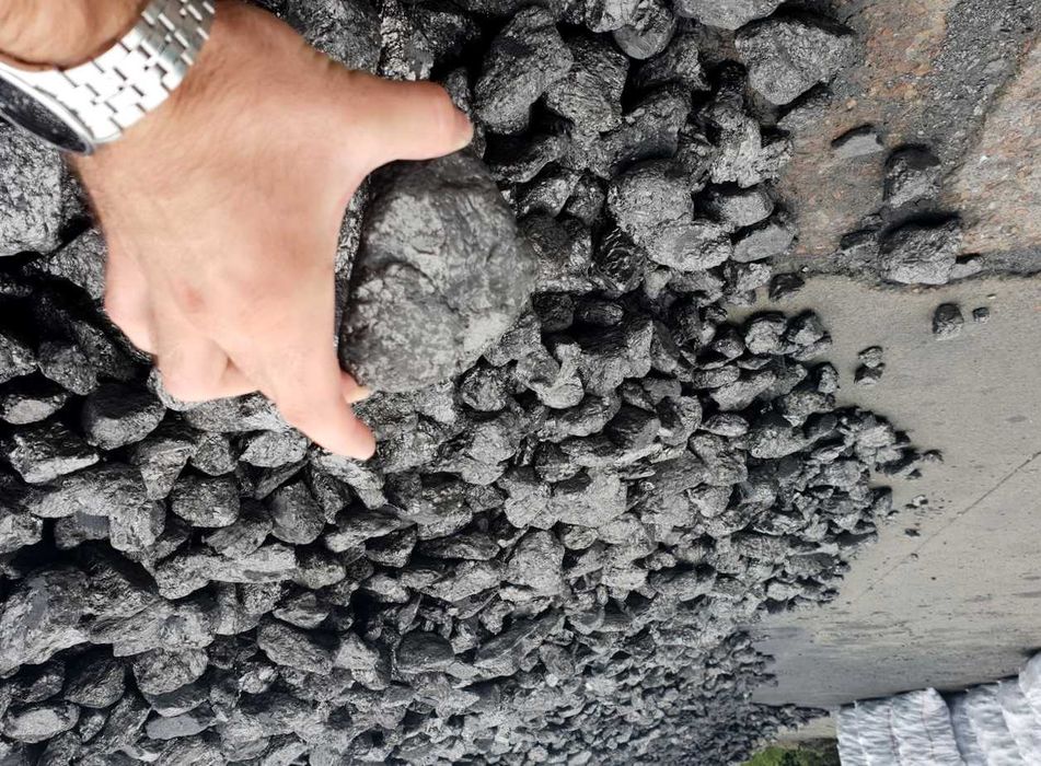 Вугілля, брикети, пелети – доставка без затримок