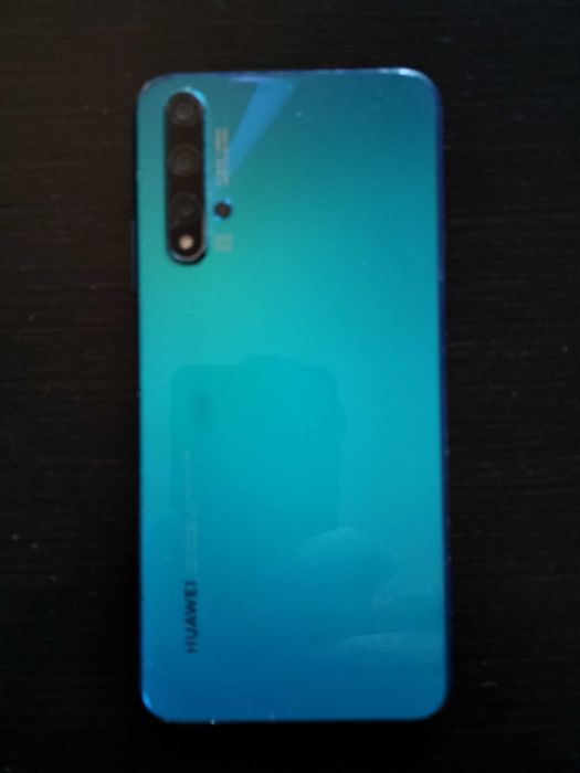Huawei nova 5t      RAM 6.0 GB Armazenamento 128 GB + 3 capas