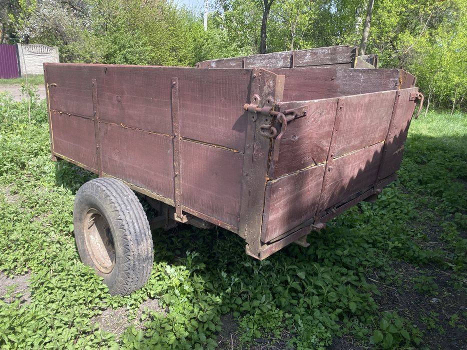 Прицеп тракторний