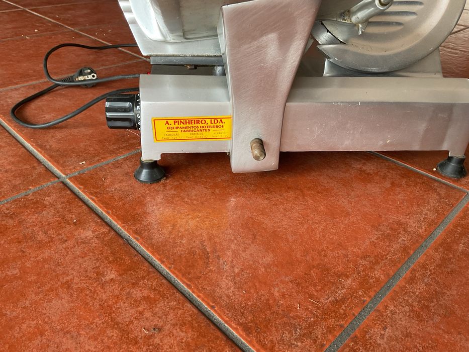 Maquina fateadora A. Pinheiro, LDA