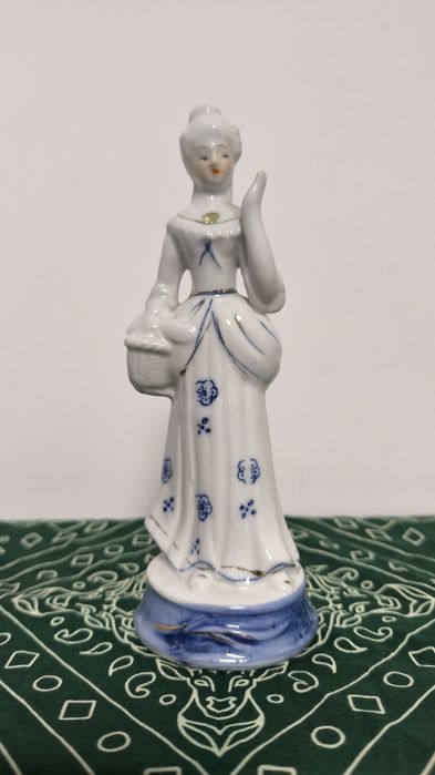 Figurka porcelanowa