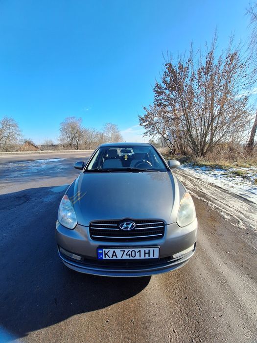 Продам авто Hyundai accent.