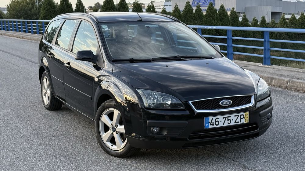 Ford Focus 1.6TDCi 110cv - Nacional - Muito Nova