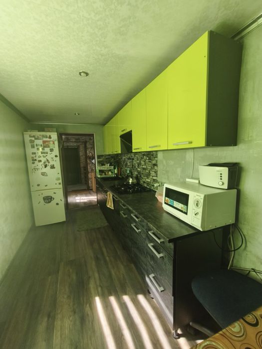 Продаж затишного будинку в центральній частині