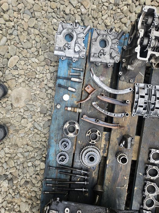 Розбирається Мотор БМВ Е39 Е46 М47 дорестайл 2.0 Дизель BMW E39 E46