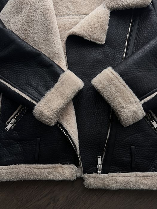 Стильна чорна дублянка зі шкірзаму, розмір S/M