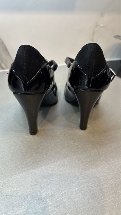 Buty lakierki kolor czarny rozmiar 36
