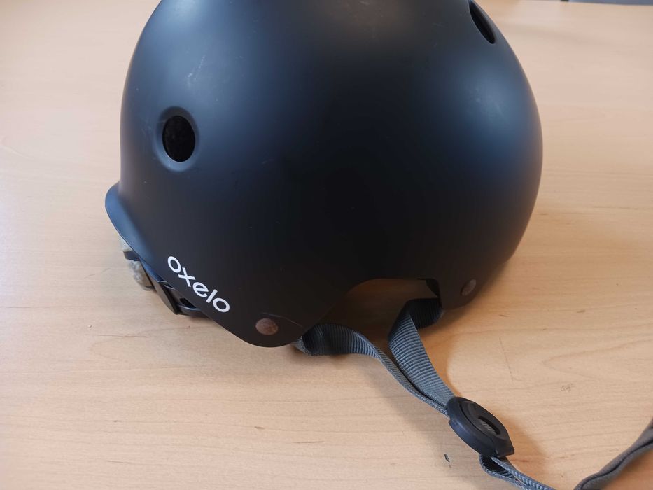 Capacete Oxelo Play 5 para criança