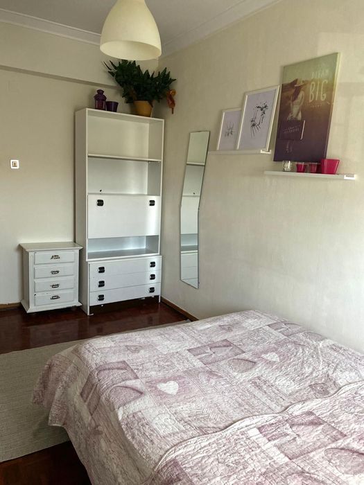 Quarto para arrendar – Monte Abraão