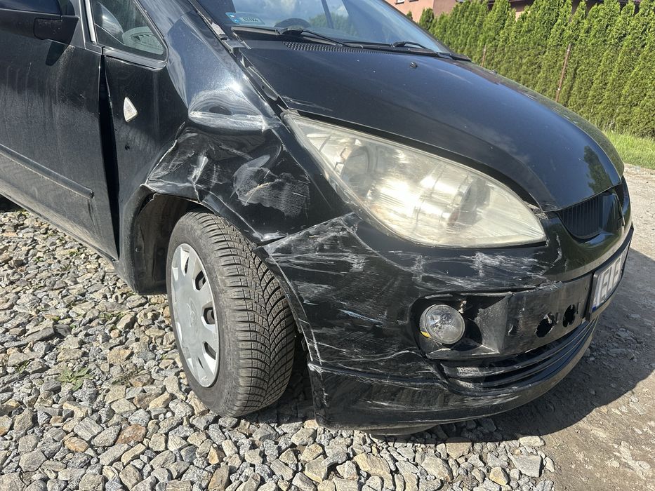 Mitsubishi Colt 1.3 2005 rok Pali jezdzi