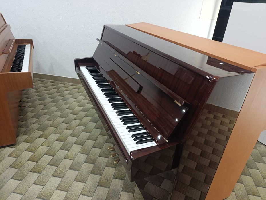 Piano Vertical Yamaha MJ1 - Usado