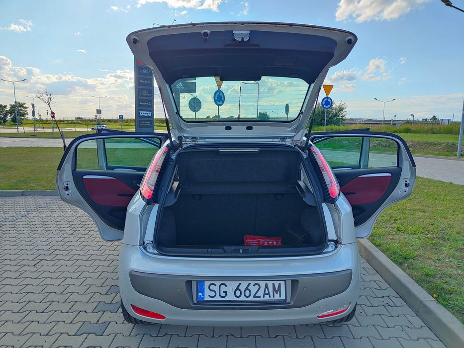 Fiat Punto Evo, 2010 rok, 1.4 beznyna 105KM, szyberdach, klimatronik