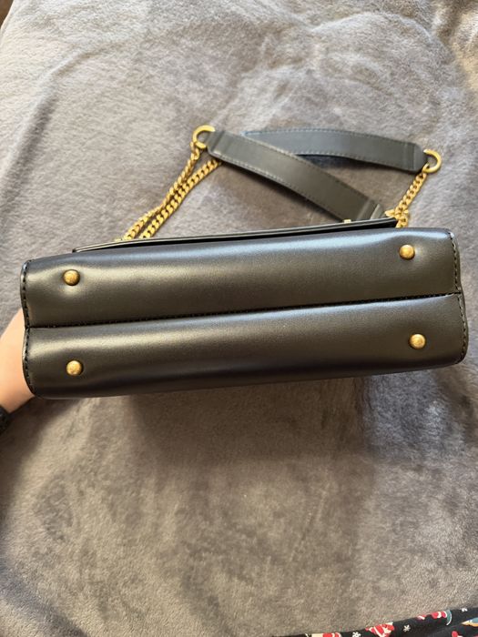 Сумка GUESS в ідеальному стані.