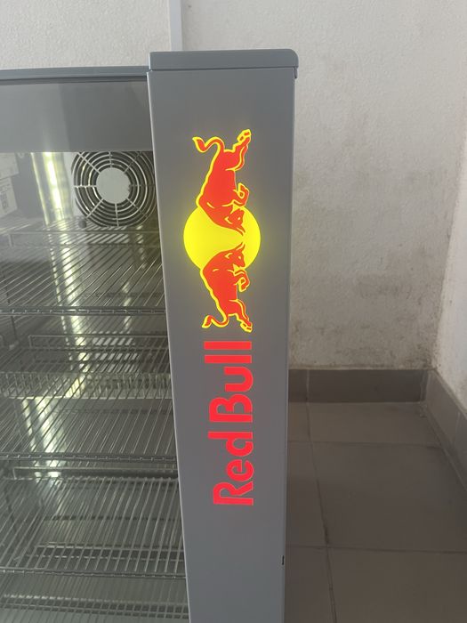 Холодильна Вітрина Вертикальна Настільна для Напоїв