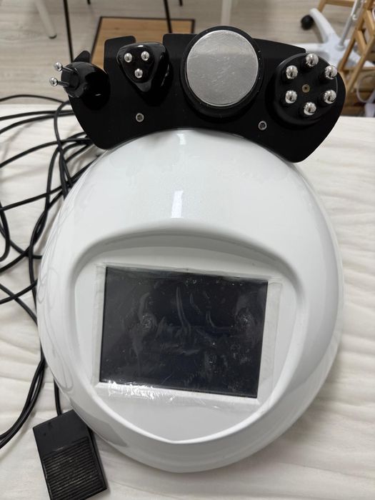 Maquina de  Cavitação e Radiofrequência