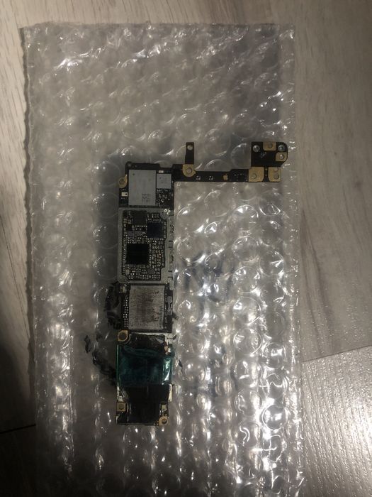 Материнські плати для IPhone 6s