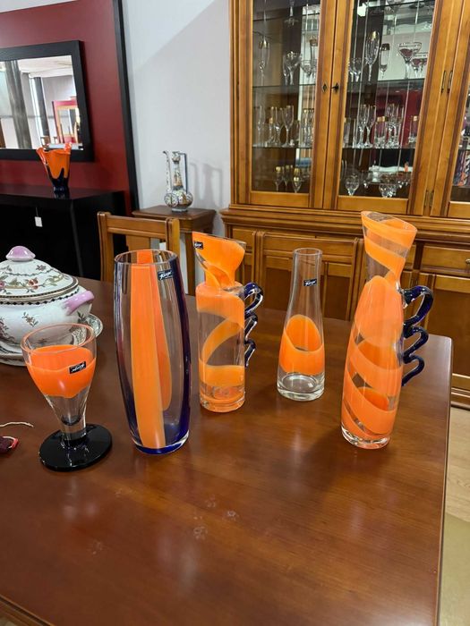 Conjunto em vidro feito a mão
