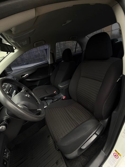 Toyota Corolla 2011р.в (рестайлинг) 1.6 автомат