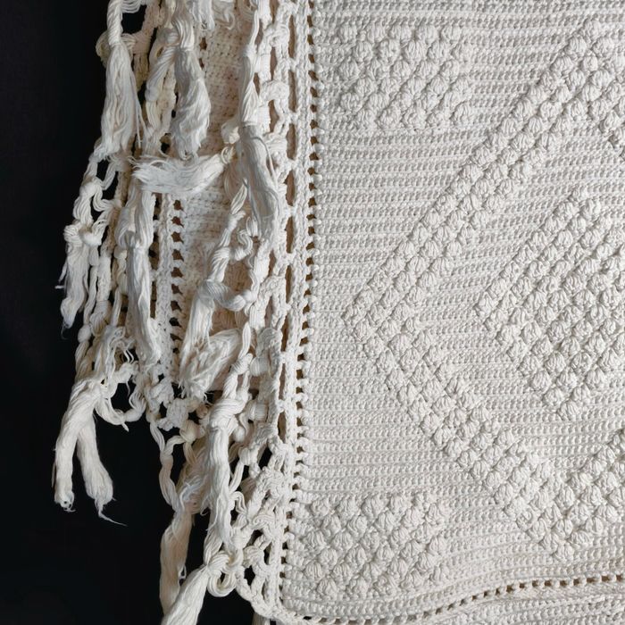 Colcha de crochê artesanal vintage branca grande 150x230cm