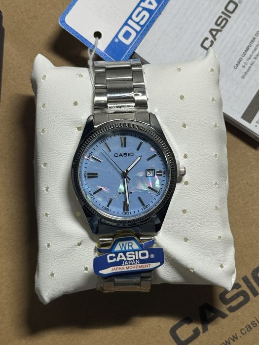 Годинник Casio MTP-1302 / Статусний вигляд / 7 кольорів / Повний комплект