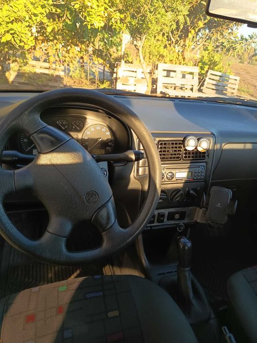 VW Polo Gasolina 1.0, excelente estado, com inspeção e pronto a circular