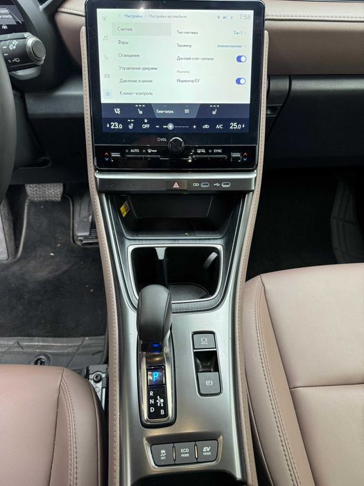 Lexus LBX Hybrid 2023, 51 тис. км, перший власник, офіційний сервіс