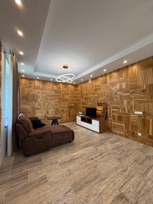 Продаж елітного окремостоячого будинку у Малехові