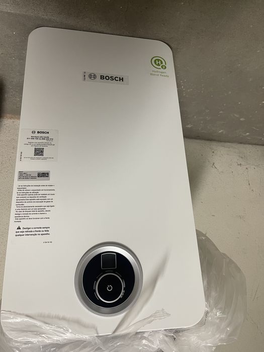 Esquentador BOSCH T4600F 11 KME D23 (11 L - Ventilado - Gás Natural)