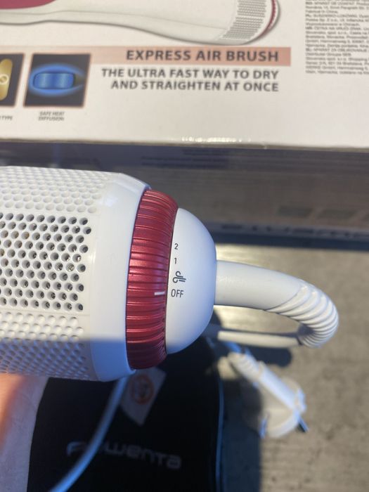 Escova alisadora e secadora Rowenta