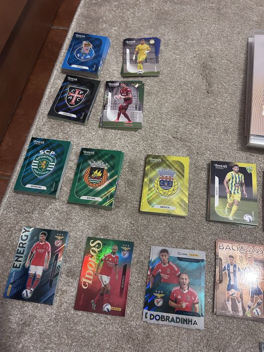 Cartas Caderneta Idolos panini 25 26