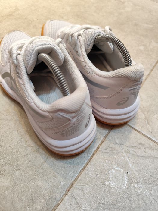 Кросівки Asics Upcourt 5