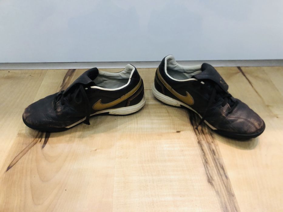 Nike 10R Turf 36,5
